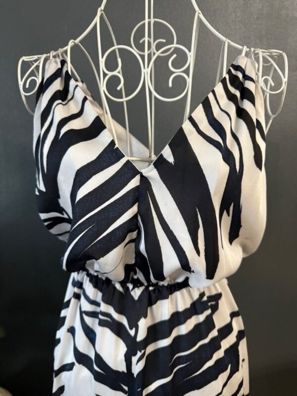 Elegant Black Design