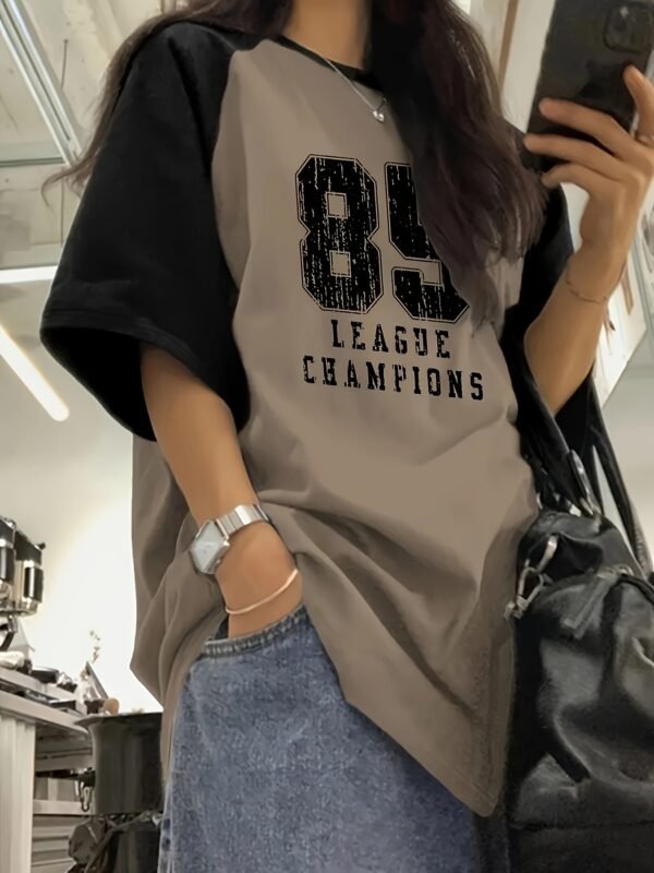 01 Stylish Everyday Women’s Y2K T-Shirt