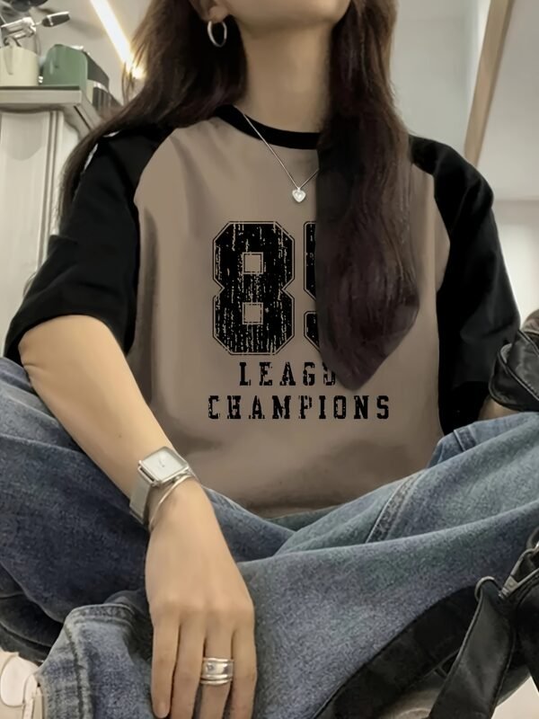 02 Stylish Everyday Women’s Y2K T-Shirt