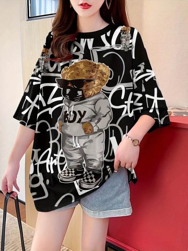04 Trendy Loose-Fit Summer T-Shirt